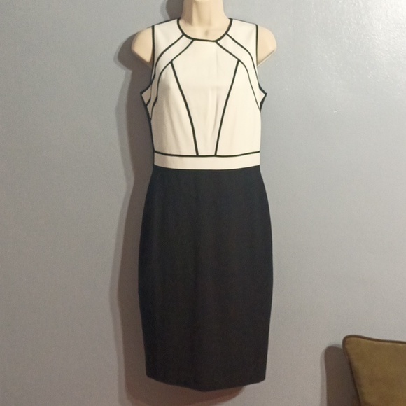White House black market women's black & white dress - Picture 4 of 17